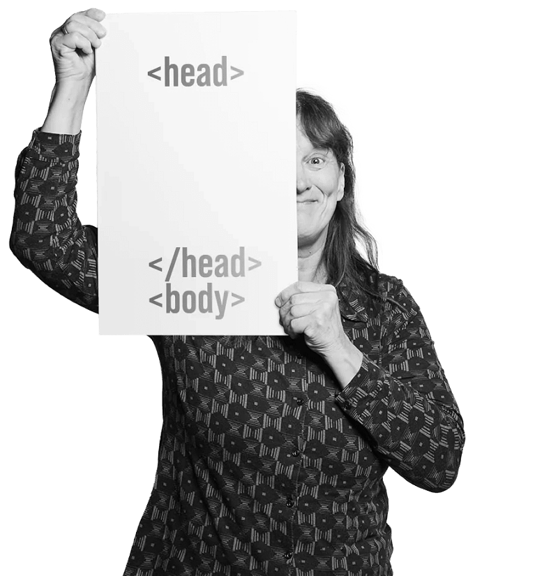 Petra met tekstbord met daarop de HTML tags 'head' en 'body'